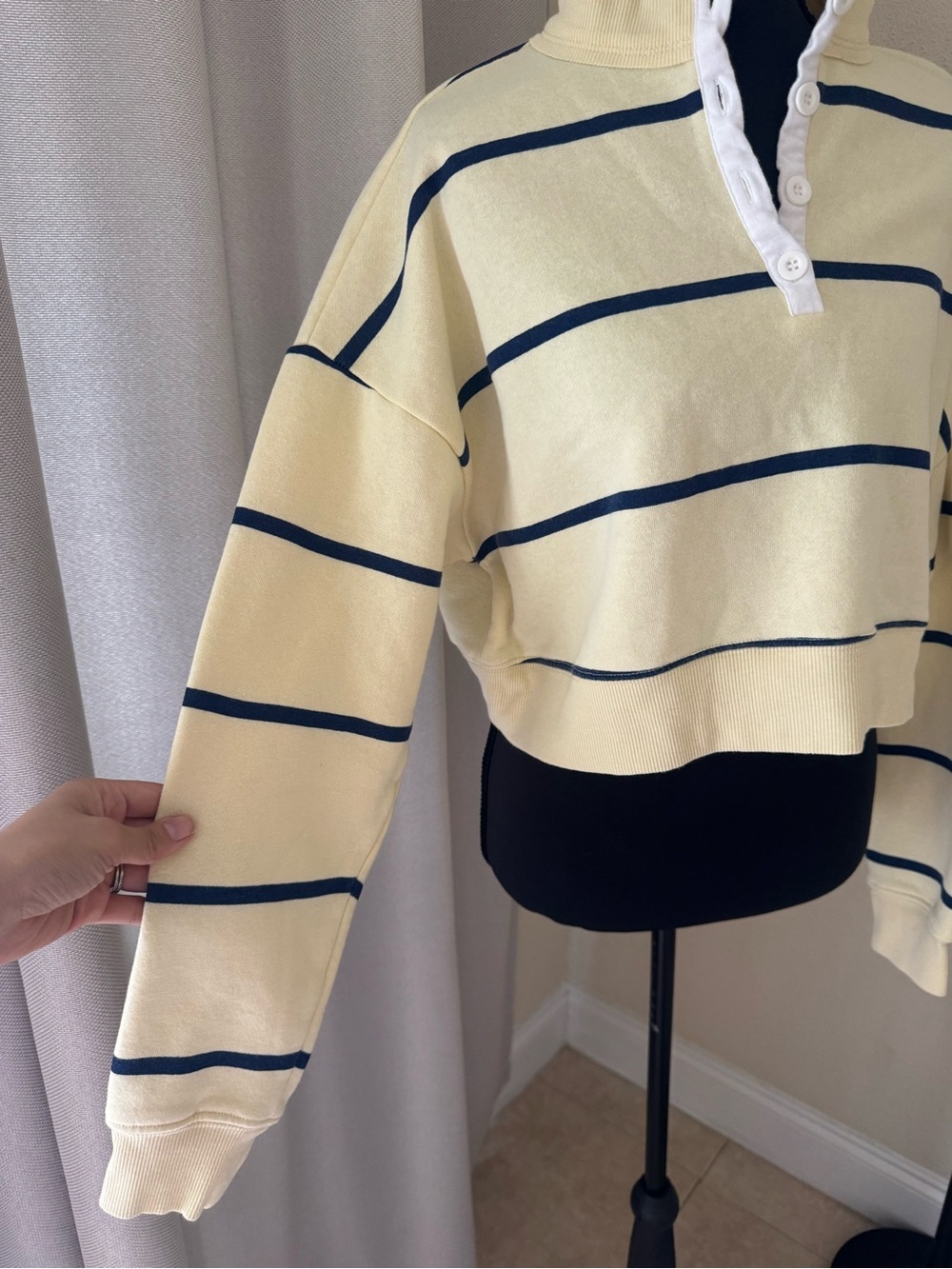 BP. Cream Navy Stripe Half Button Cropped Sweatshirt Pullover Size S - Picture 4 of 11